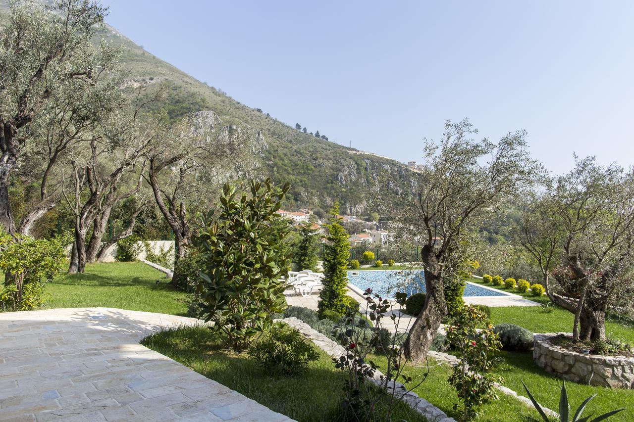 Townhouse Virginia Villa Petrovac Exterior photo